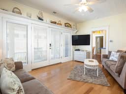 Sea View Cottage - Image 5
