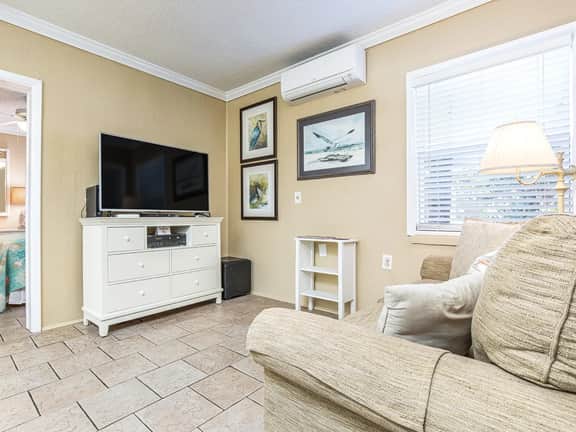 Captains Quarters B - Image 2
