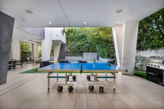 Track - Ocean Breeze Villa - Image 4
