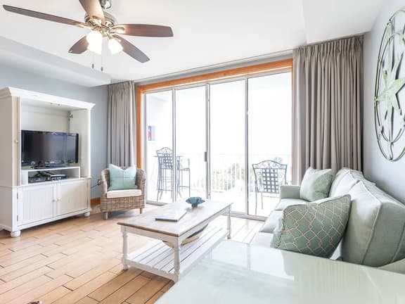 Tybee Beach Club 132 - Image 1